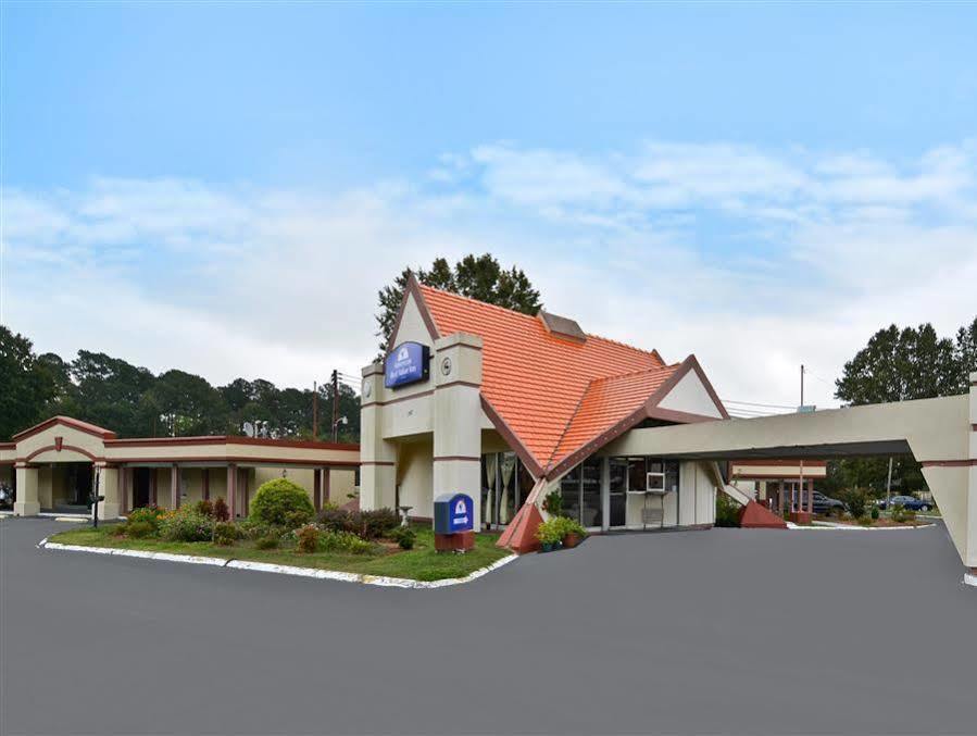 Americas Best Value Inn Smithfield Extérieur photo
